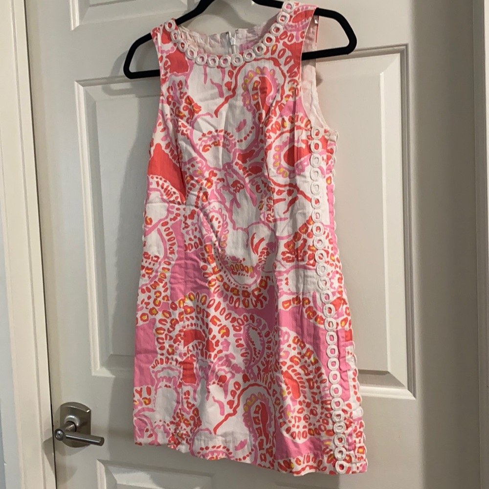 Lilly Pulitzer shift size 4
